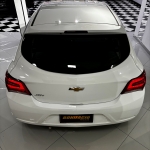 Chevrolet / Onix Joy 1.0 Hatch Branco Chevrolet / Onix Joy 1.0 Hatch Branco