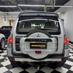 Mitsubishi / PAJERO FULL HPE Automático 3.8 V6 SUV Prata Mitsubishi / PAJERO FULL HPE Automático 3.8 V6 SUV Prata