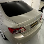 Toyota / Corolla GLI 1.8 Sedan Bege Toyota / Corolla GLI 1.8 Sedan Bege